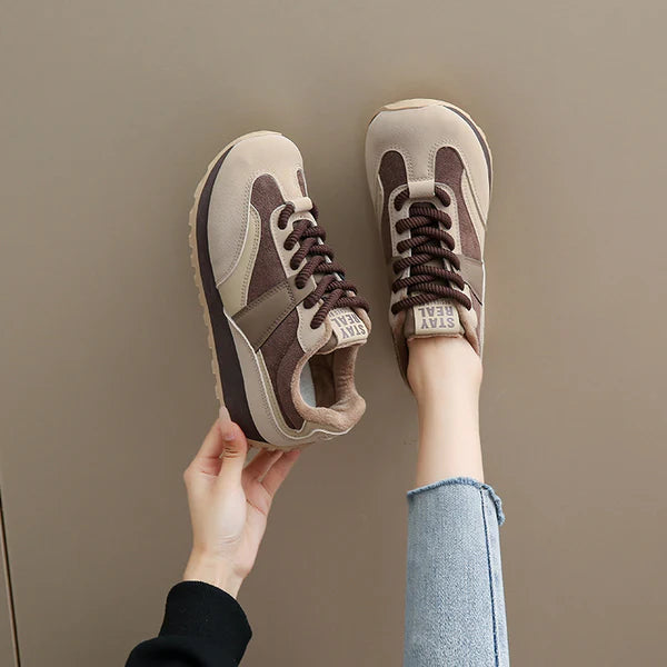 Savonne Retro Lace-Ups