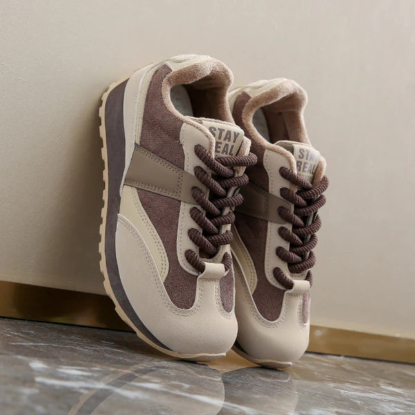 Savonne Retro Lace-Ups