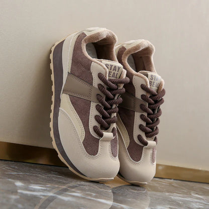 Savonne Retro Lace-Ups